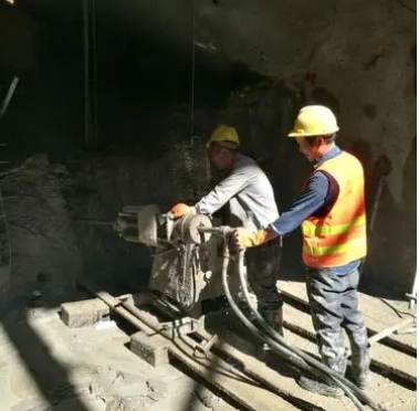 广东水下抗分散灌浆料特点 水下不分散注浆料介绍